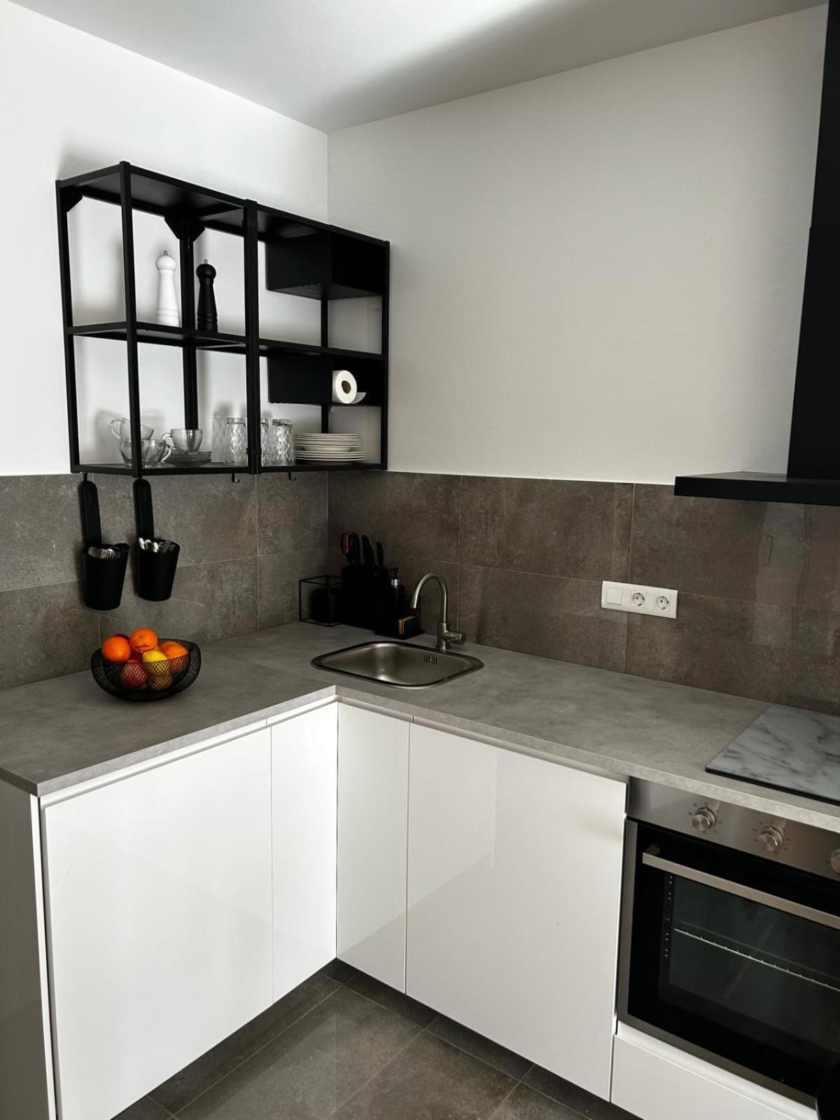 Veluni - - Free Parking Appartement *