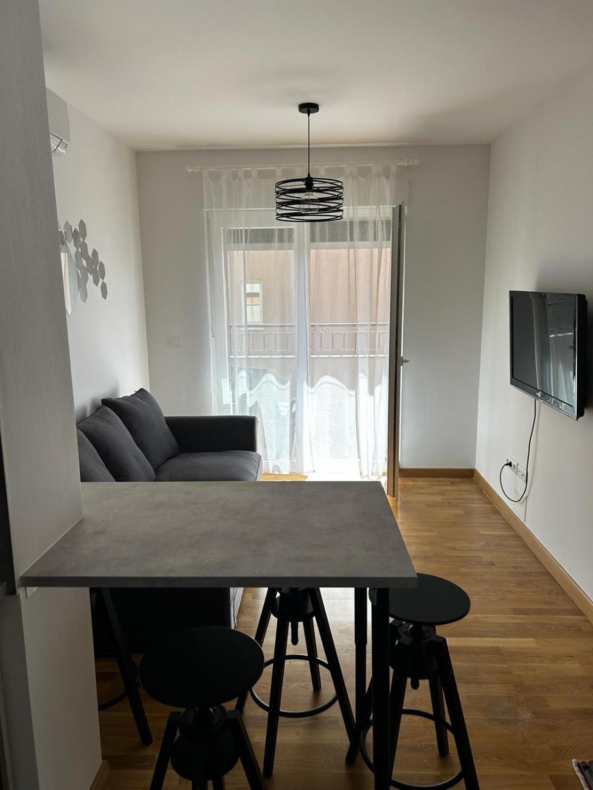 Veluni - - Free Parking Appartement Split